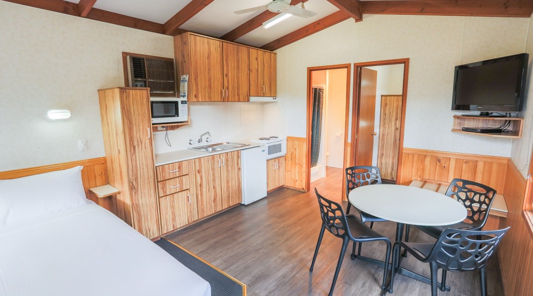 one bedroom cottage four berth living area melbourne holiday