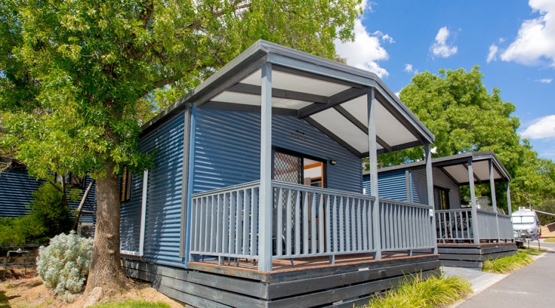 BIG4 Melbourne Accommodation One Bedroom Superior Cabin 5 berth 900px 00