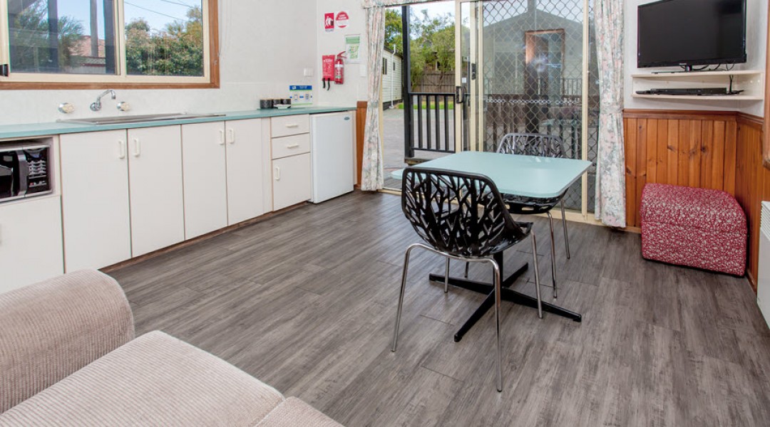 BIG4 Melbourne Accommodation One Bedroom Superior Cottage 2 berth 900px 06