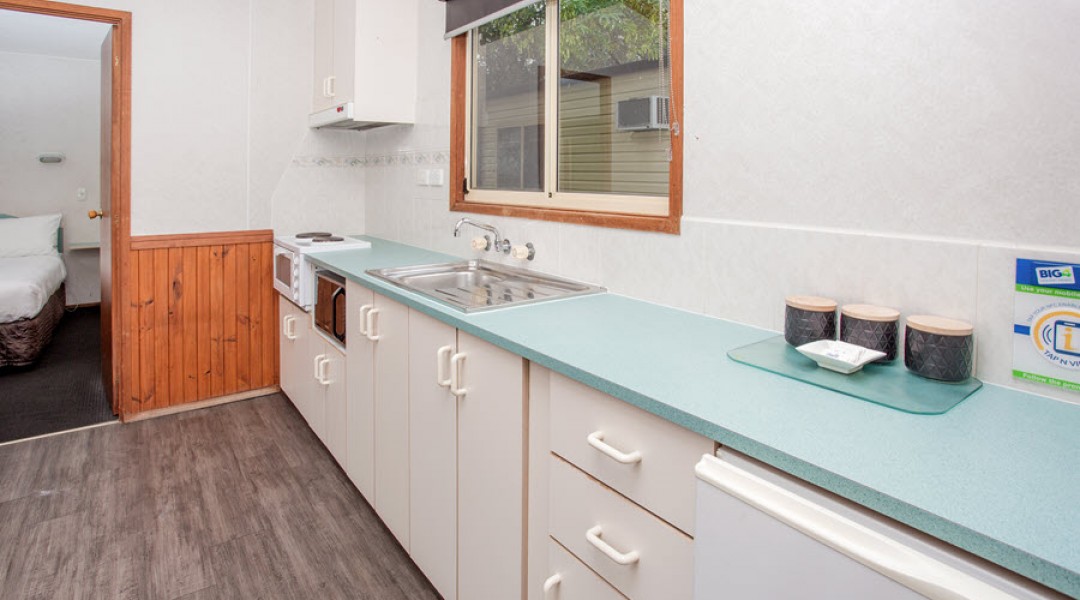 BIG4 Melbourne Accommodation One Bedroom Superior Cottage 2 berth 900px 03