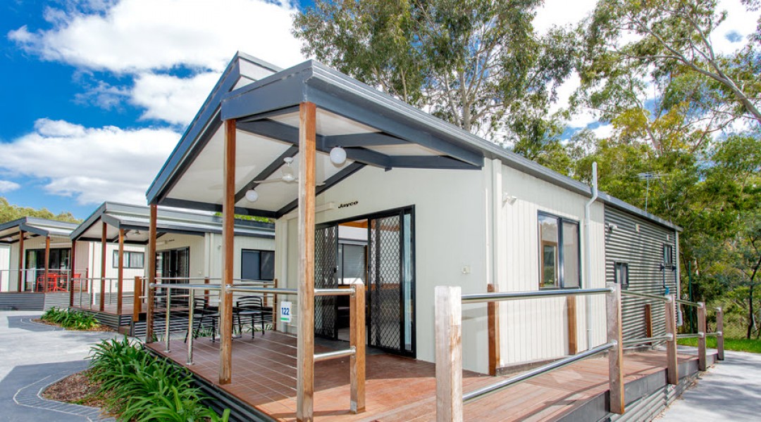 BIG4 Melbourne Accommodation Two Bedroom Accessible Family Cabin 900px 00